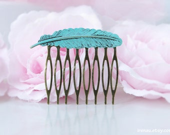 Feather hair comb, Blue hair comb, Patina verdigris feather hair comb, Antique brass woodland hair accessory Feather jewelry Boheimian style