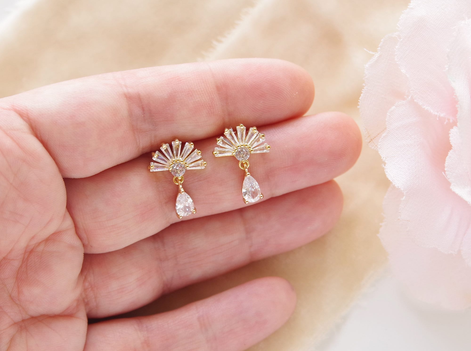 [Golden dew] 韓国☆18K Gold☆Percypia mignon 2(D) Earring Berry Double Drop Earrings - Gold | Capucine De Wulf