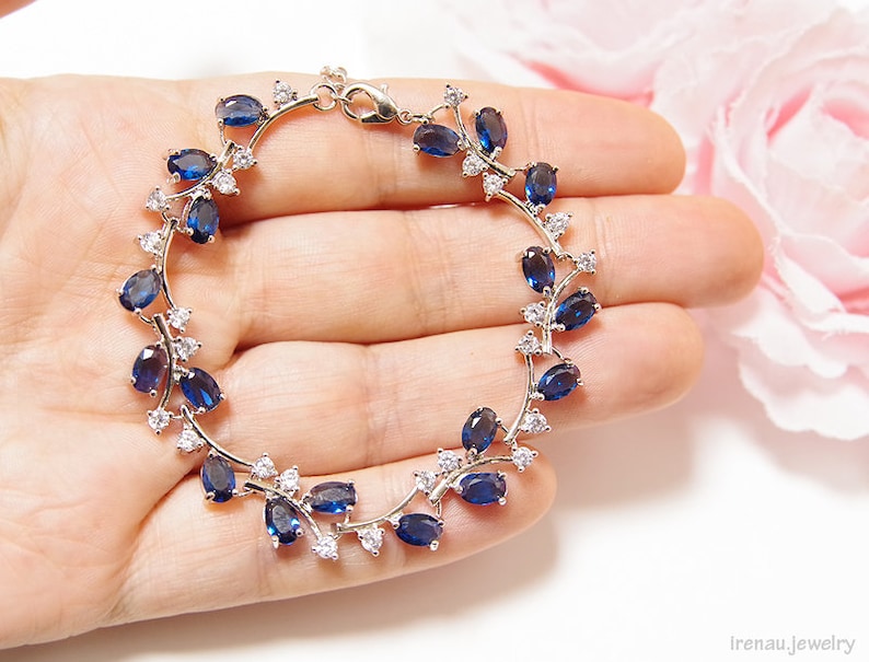 Bracelet bleu saphir, bracelet de mariage bleu marine, bracelet de mariée en cristal CZ, quelque chose de bleu, bracelet de mariage bleu marine argenté image 2