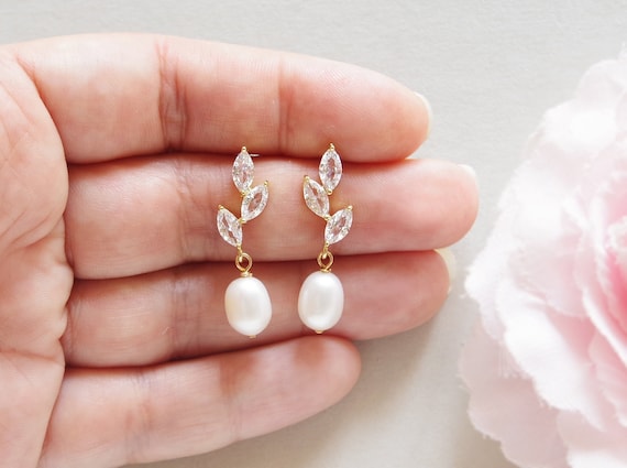 Bridal pearl earrings, Rose gold drop earrings, Crystal earrings, Wedding pearl earrings, Freshwater pearl drop earrings, Real pearl earring