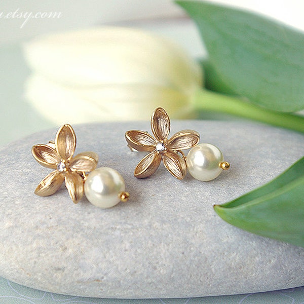 Frangipani earrings, Gold Post Earrings, Swarovski Pearl earrings, June birthstone jewelry, Frangipani jewelry, Plumeria earrings, Stud