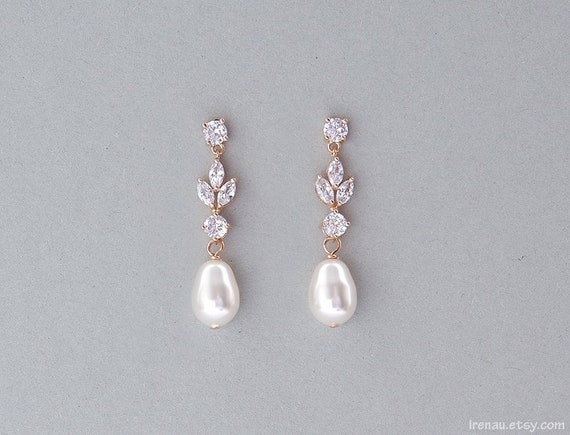 Bridal pearl earrings, Rose gold earrings, crystal pearl earrings, wedding pearl earrings dangle pearl drop earring Swarovski teadrop pearls