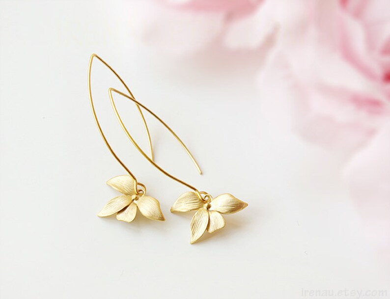 dangle floral earrings