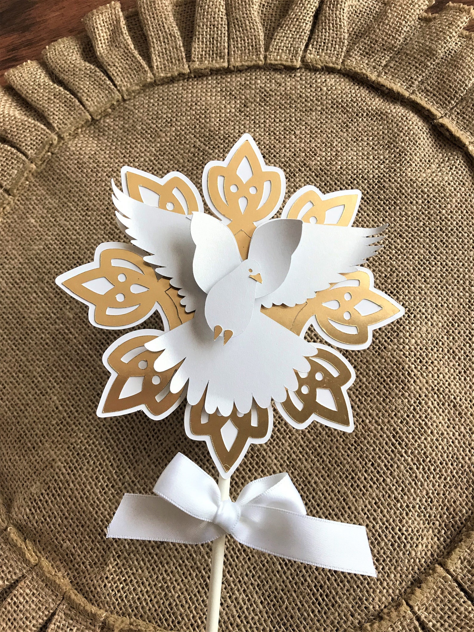 Colgador Para Tarta Personalizable En Forma De Libro DIN A4 - Ideal Para Comunión, Hecho A Mano En Alemania