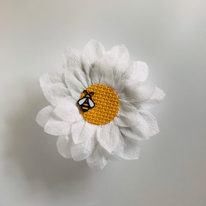 Bijenfeest gunst, Daisy mini piñata, Bee verjaardag of Bee Baby Shower gunst box.