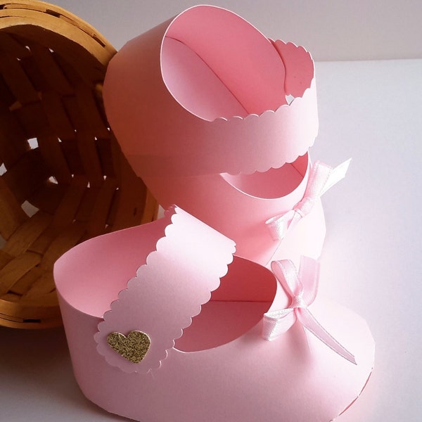 Cadeaux de naissance roses et dorés 10 ct, baby shower pour filles, décoration de shower de chaussures de bébé en papier, boîte de bonbons de chaussures de bébé.
