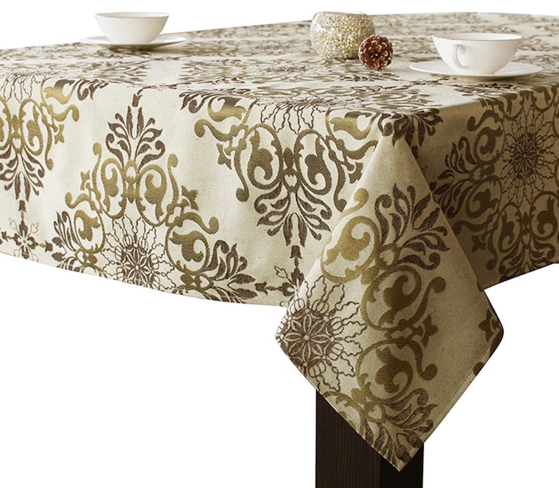 Elegance Jacquard Fabric Holiday Table Cover Polyester Tablecloths Gold