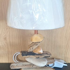 Handmade pebble and driftwood lamp – Natural handmade lighting – Zen seaside decor