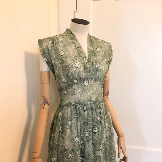 Vintage 1940s 1950s Sheer Floral Rose Palm Novelty