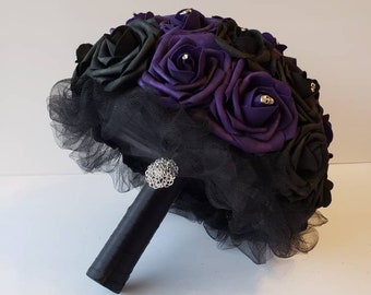 Dark purple and black skull bouquet, gothic bouquet, goth,  bridesmaid bouquet, toss bouquet, corsages,Boutonnieres, halloween bouquet