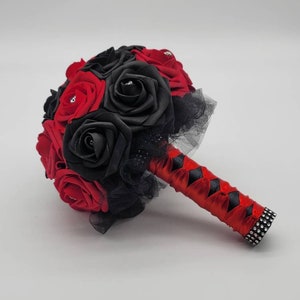 Red Skull Bouquet,Red And Black Bouquet,Gothic Bouquet,Goth,  Bridesmaid Bouquet,Toss Bouquet,Corsages,Boutonnieres, Halloween Bouquet