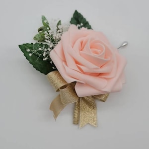 boutonniere
