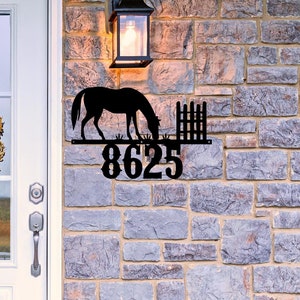 Metall Wand Kunst Pferd Adresse Zeichen, personalisierte Hausnummern, Cabin Ranch Scheune Stalltür, Bauernhof Ranch Veranda Wohnkultur, Familie Geschenkidee