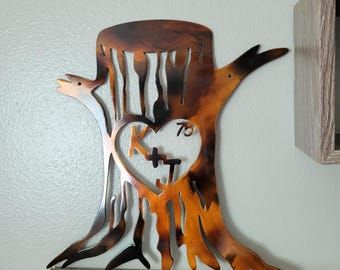Cadeau personnalisé du 5e 11e anniversaire en bois en acier, initiales de couples de coeur de tronc d'arbre sculptées à la main, nom, date de mariage d'art mural,