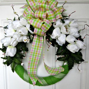 Floral Wreath, Tulip Wreath,White Wreath, Wrapped Wreath, Spring Wreath, Summer Wreath, Indoor Outdoor, Welcome Wreath, Door Wreath