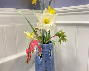 Deep blue hand carved ceramic vase with flower detail, blue medium pottery flower vase bud, dried flower vase, gift stoneware