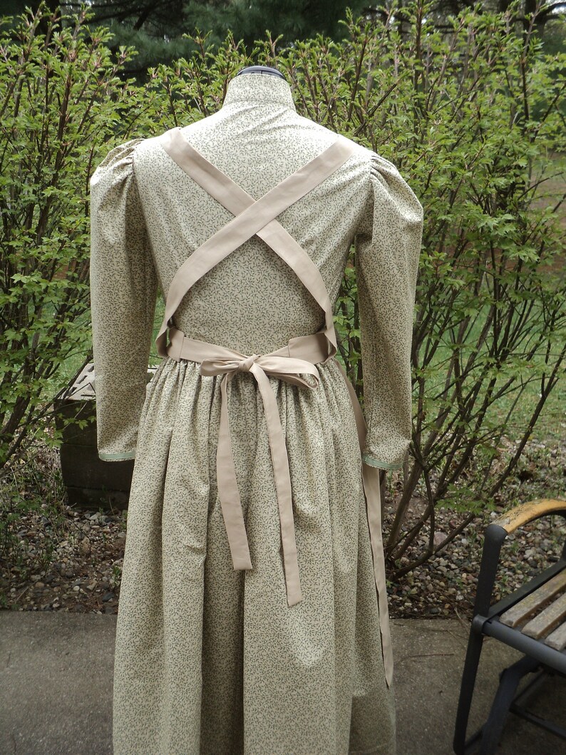Ladies/' sz 26 Tea-dyed Cotton Prairie Bib apron crossover shoulder strap,1 pocket,Ma IngallsPioneerNannycook Downton Abbey-READY-TO-SHIP