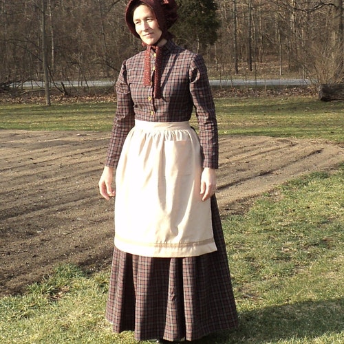 Colonial Women Reenactment Pioneer Dress Puritan Dress Civil War Dress 4 Colors Colonial Women Reenactment Pioneer Dress Puritan Dress Civil War Dress 4 Colors