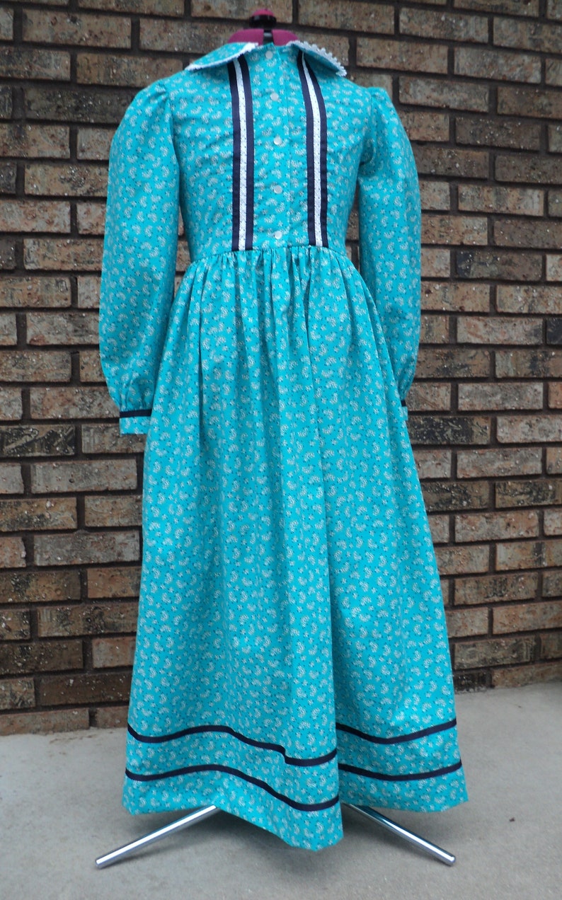 calico dress 1800s