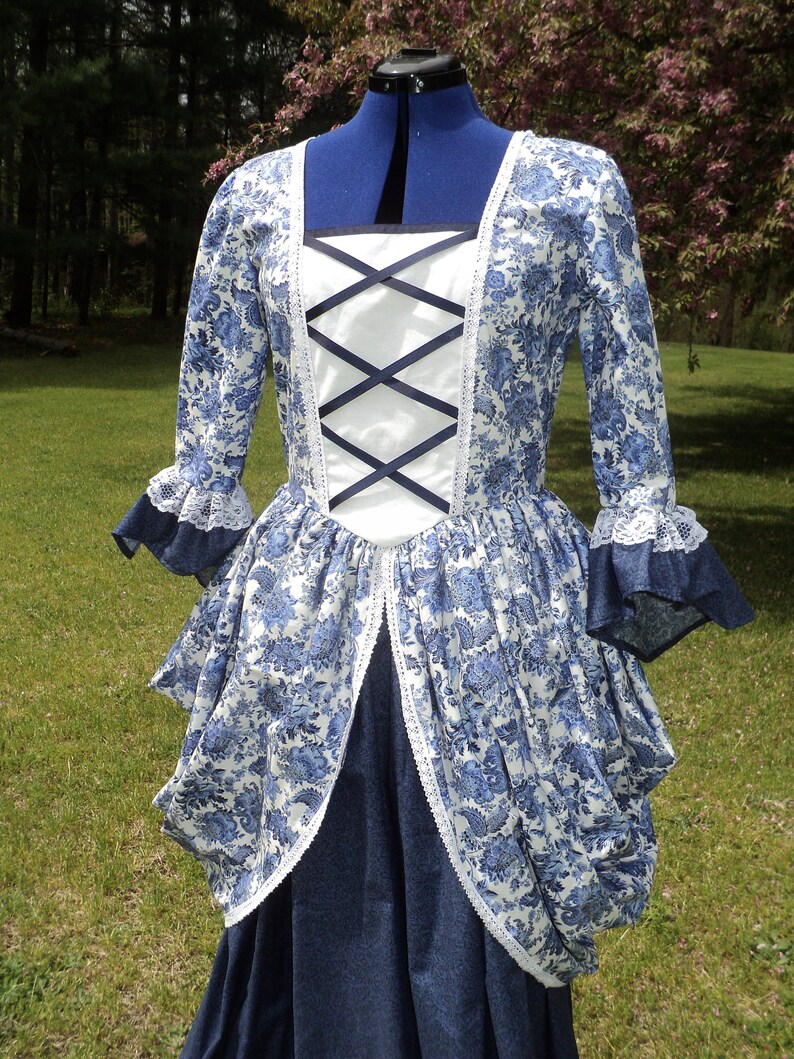 Ladies/' sz 12 38-39bust30-31waist Colonial Revolutionary War Day dress wcoordinate,side bustles Delft damaskcalico cotton-READY-TO-SHIP