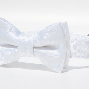Dog Bow Tie Collar~White Satin Bow Tie~Wedding Dog Collar~Wedding Dog Attire~Dog Ring Bearer~White Satin Dog Bow Tie~White Dog Collar~