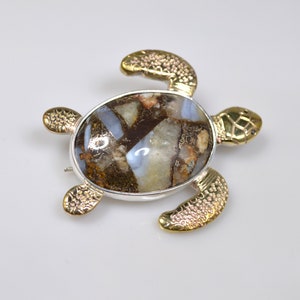 Sea turtle pendant brooch. Sterling silver. Natural stone. Black diamonds. Exclusive handmade item. Hidden bail
