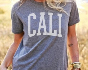 Californië T-shirt | Cali-T-shirt | Westkust | Cali-meisje | Grafisch T-shirt | Uniseks T-shirt van zacht katoen
