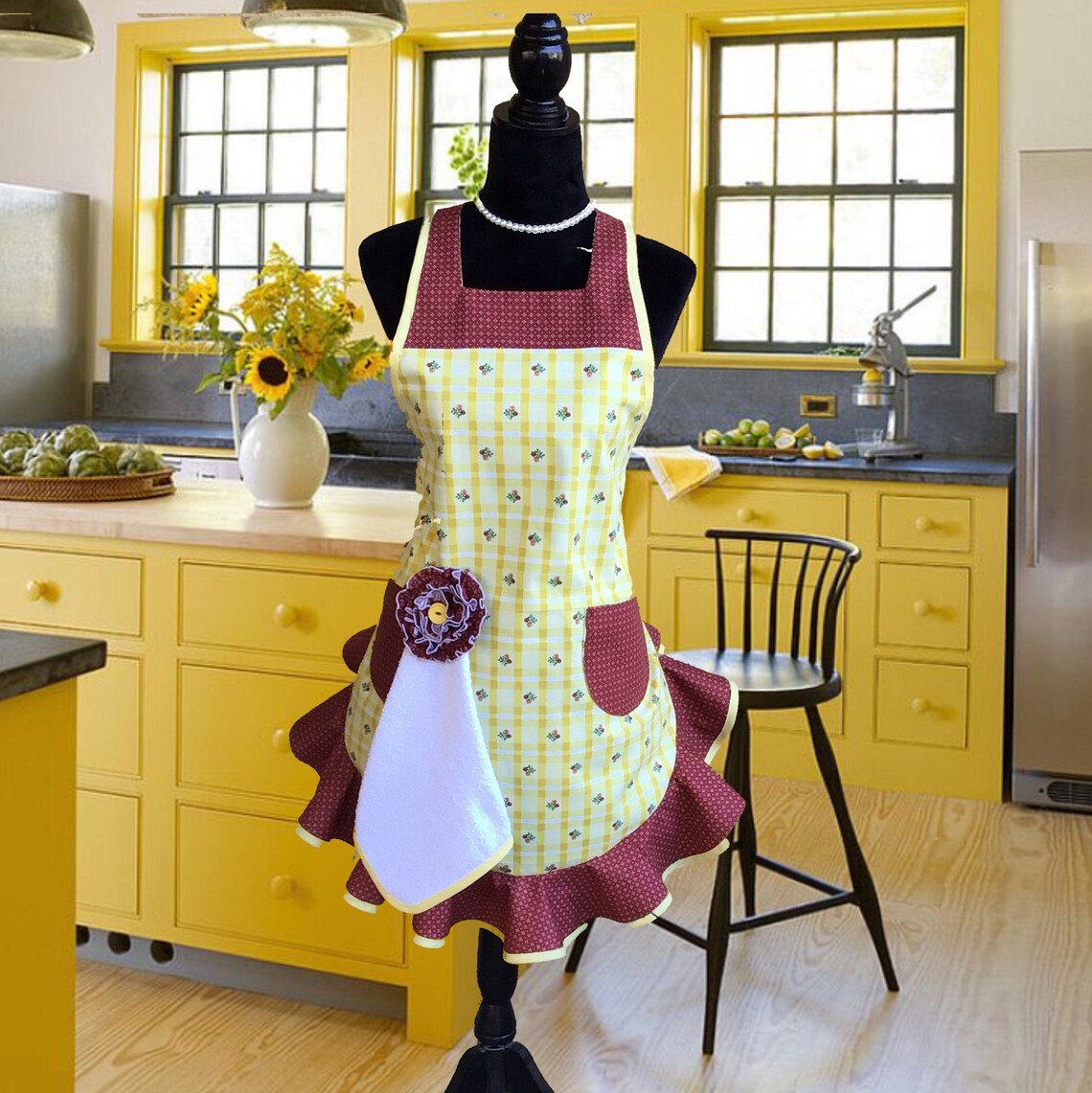 Womens yellow Retro Apron with Detachable hand towels apron Etsy