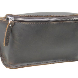 Vagarant Traveler Medium Full Grain Leather Waist Pack LW08 Free Engrave Service