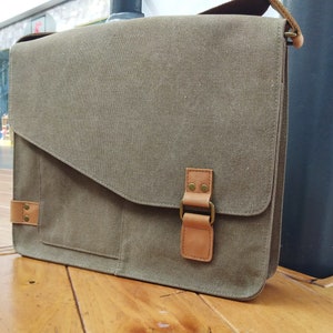 14.5 in Slim Casual Canvas Laptop Messenger Bag Fit 13 in. Laptop Computer Bag Shoulder Bag Men Bag Women Bag Bag CM87 - Free Engrave Khaki Green