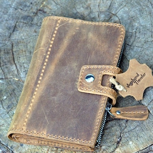 Vagarant Traveller Couro de grão integral Couro de grão integral 7 "Embreagem para cartão de passaporte porta-moedas com zíper A610 - Gravação grátis