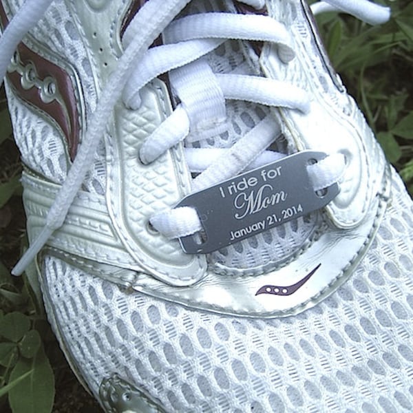 Shoe Tag - Custom Shoe Tag - Personalized Shoe Charm - Engraved Shoelace Tag - In Case of Emergency - Runner Gift - Marathon- Inspiration