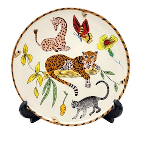 Lynn Chase - Etsy