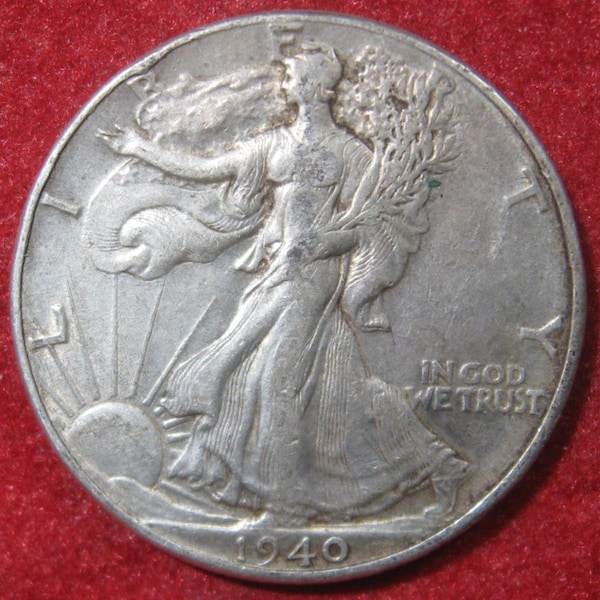 Silver Coin, 1940 USA, WW II Era Walking Liberty, Silver Half Dollar Coin,  Collectible 50 Cent Silver Coin, Philadelphia Mint Free S/H usa