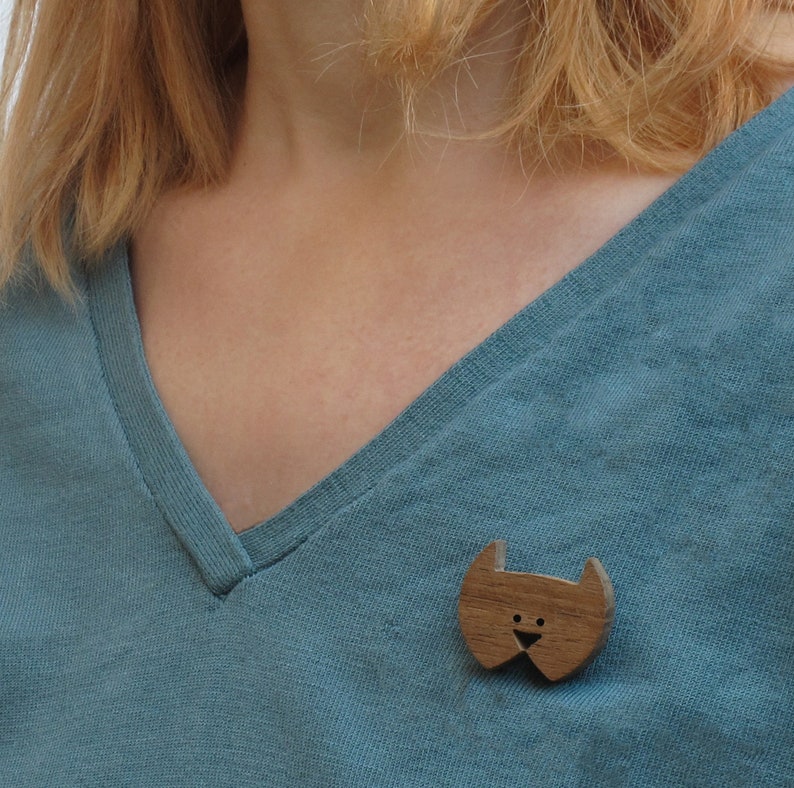 Wooden megnetic brooch, Nordic jewelry image 7