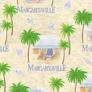 Peut inclure: Motif répété avec des palmiers, des parasols et des chaises de plage sur un fond sableux. Le mot "Margaritaville" est imprimé en bleu. Le motif évoque un thème de vacances tropicales.