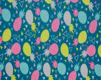 SUM - Retro Pineapples Scrub Cap