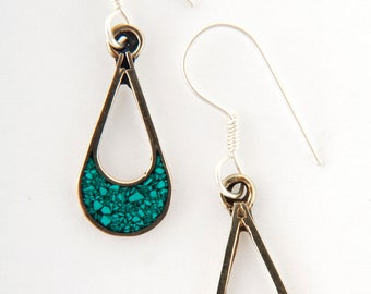 Small green drop earrings, tear drop, Mothers Day,  20mm, hand made Taxco, fair trade gift from Mexico (M1000a)