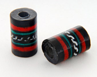 De-stash special offer 100 x wood tube beads black with red, green & white, hand painted in Peru, fairtrade, 15mm long with 3mm hole (bp109)
