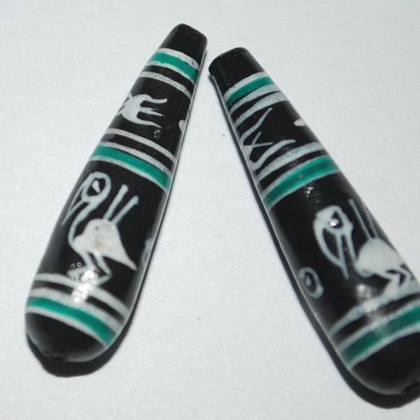 Tumi clay fair trade beads teardrop shape black with white, green, bird design  x 10, hand painted in Peru, fairtrade.  30 mm long (bp160)