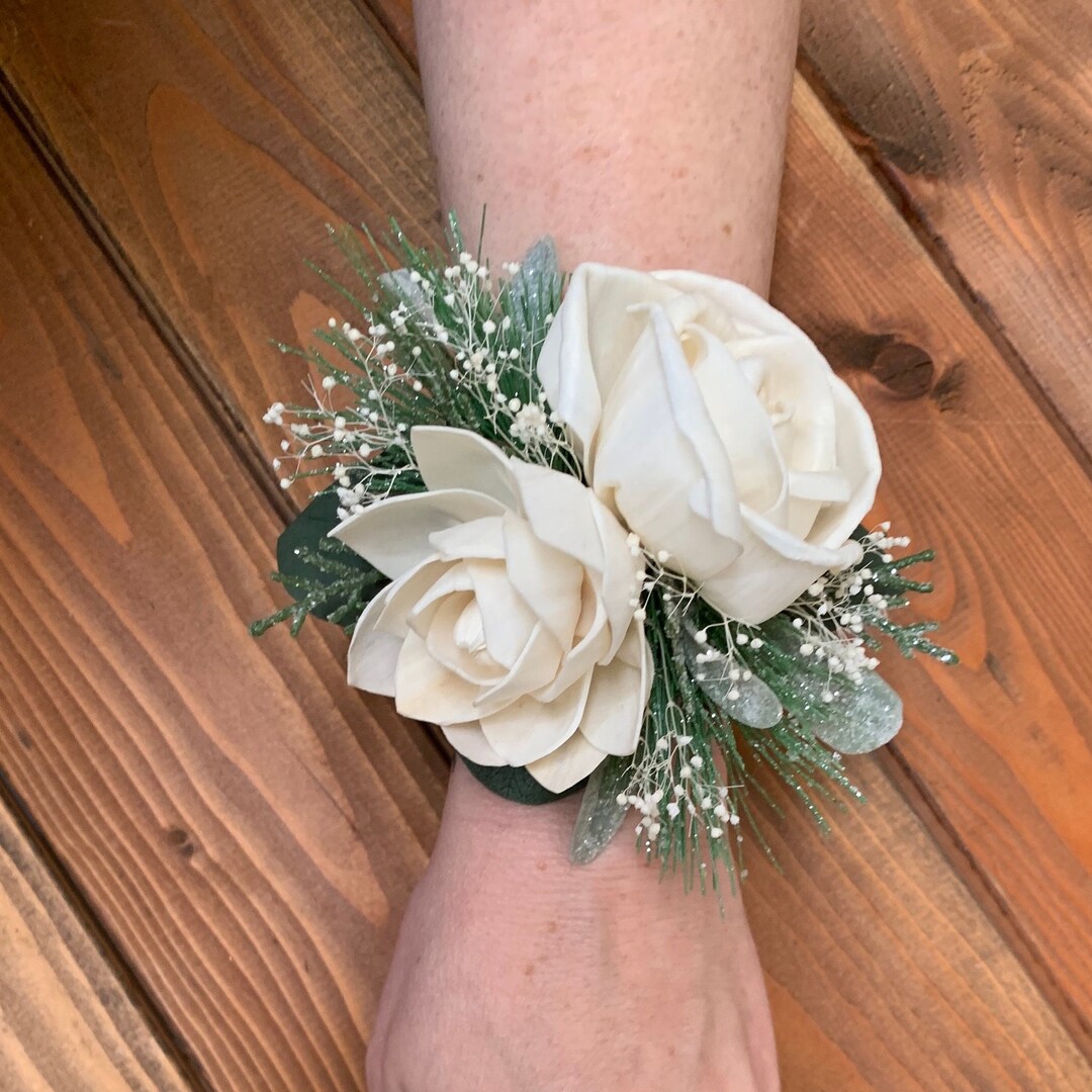 Wrist Corsage With Ivory Sola Wood Flower, Corsage And/or Boutonnière