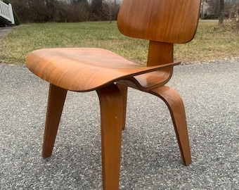 Early 2nd Gen Eames DCW Herman Miller Calico Ash