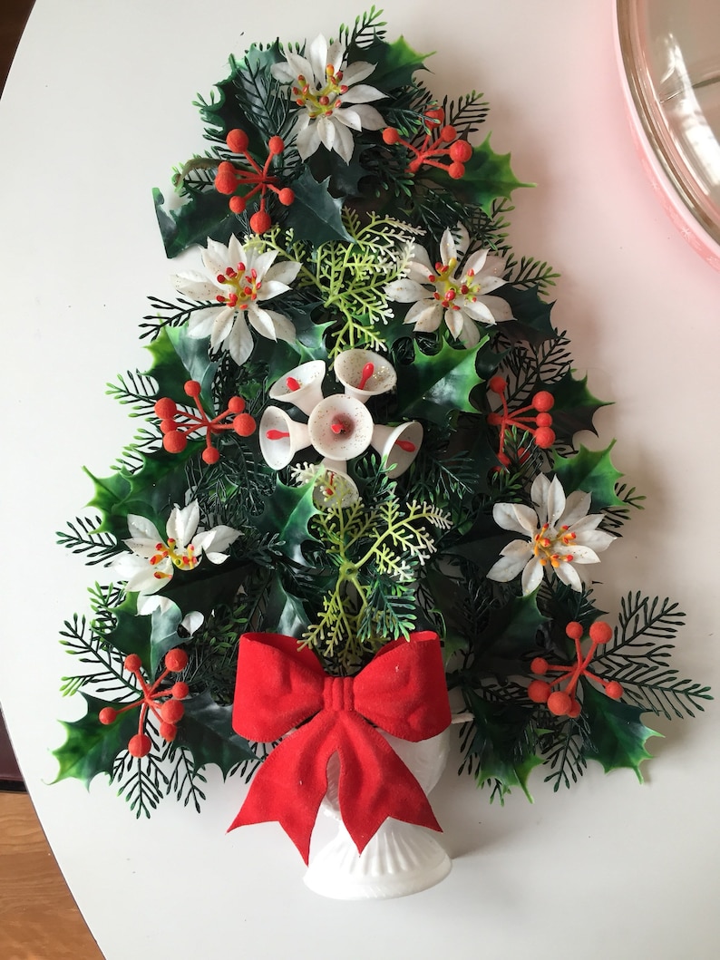 Large plastic holiday door or wall hanging tree