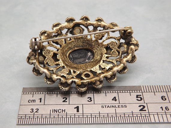Broche Vintage En Métal Doré - Style Fantaisie - Occasion En Bon état