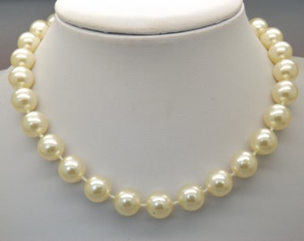 Collana di perle di bigiotteria - Italia