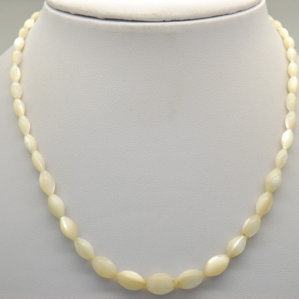 Oval Pearl Necklace Etsy