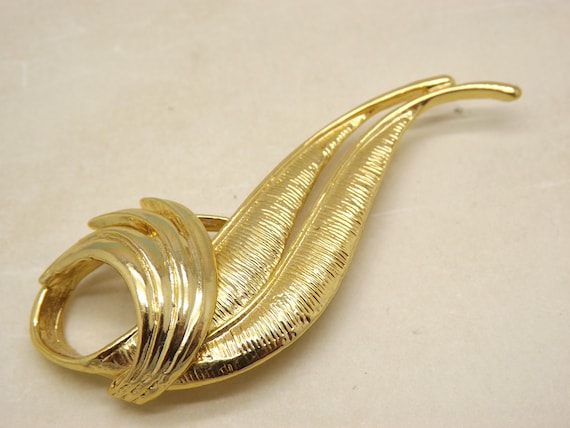 A super group of three abstract design costume je… - image 3