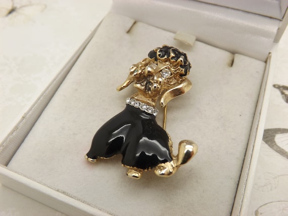 A real fun poodle type looking vintage jewelry br… - image 2