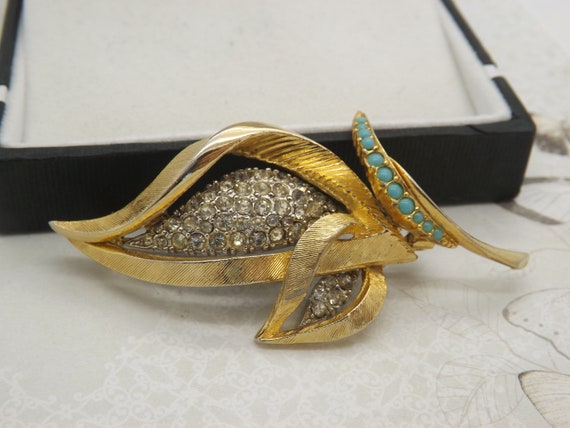 A fine large Sphinx flower stem design vintage je… - image 3