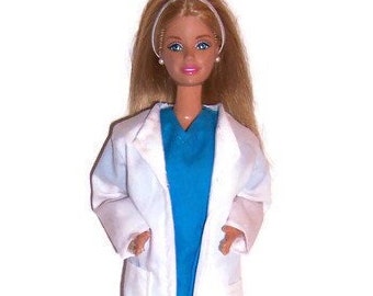 Two Pocket Lab Coat-will fit 11.5"dolls